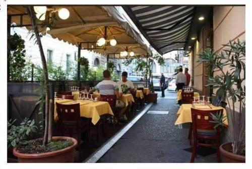 Viennese Due Hotel Rome Bagian luar foto