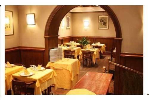 Viennese Due Hotel Rome Bagian luar foto