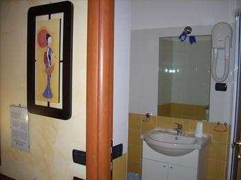 Viennese Due Hotel Rome Bagian luar foto
