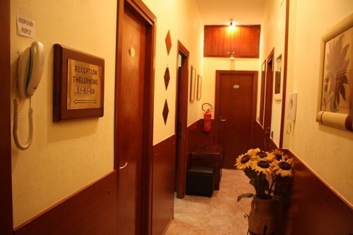 Viennese Due Hotel Rome Bagian luar foto