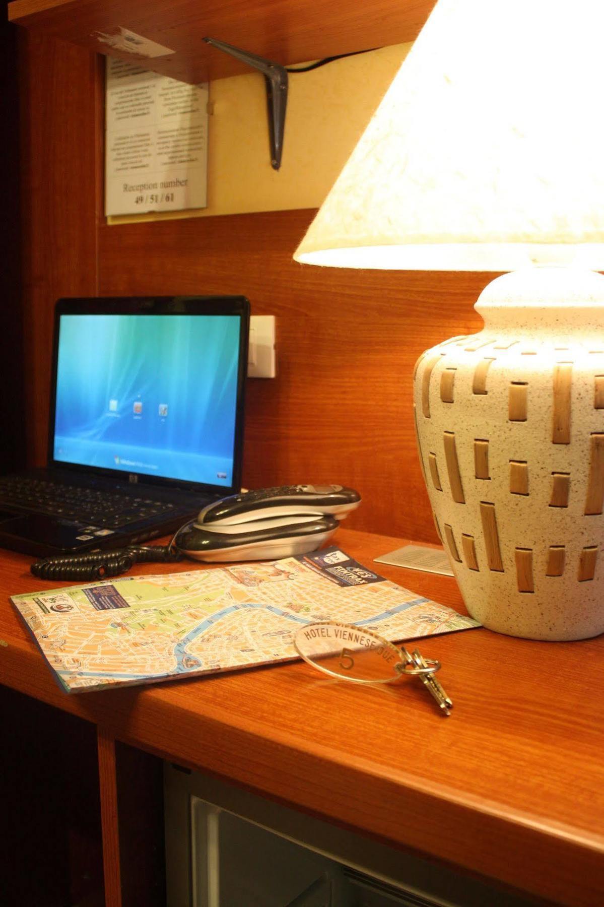 Viennese Due Hotel Rome Bagian luar foto